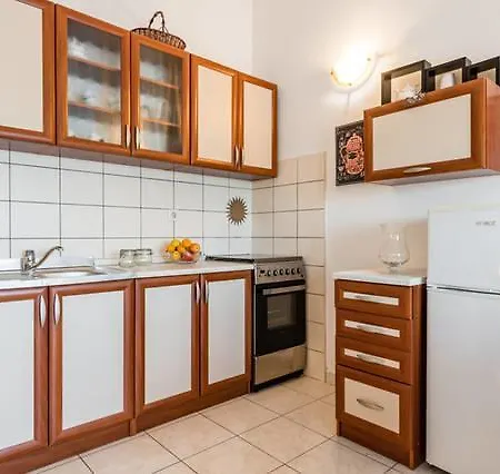 Apartment Vrcan