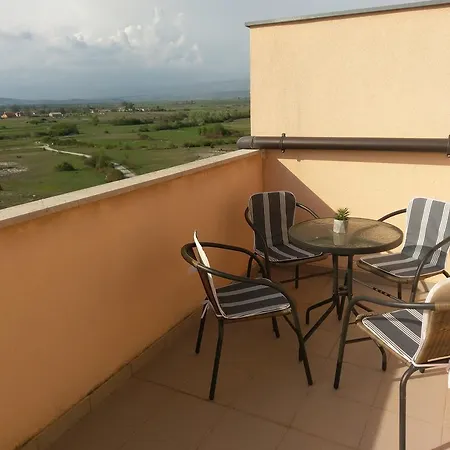 Vrcan Apartment *